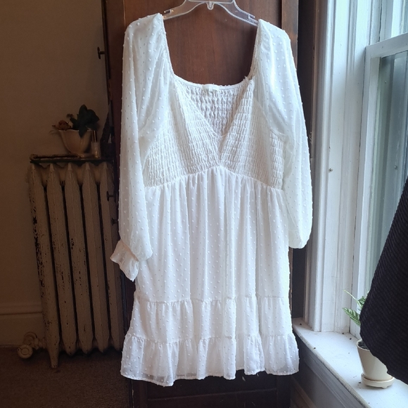 Ultra Flirt Dresses & Skirts - Ultra Flirt Womans Size 2X White Swiss Dot Smocked Tiered V Neck Summer Dress